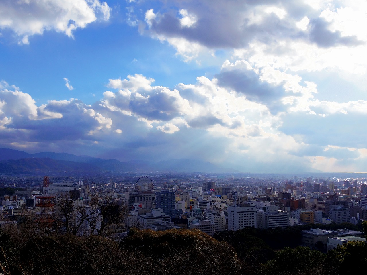 松山市の街並み